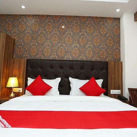 Hôtel Oyo 35917 Vatika Heights à McLeod Ganj Extérieur photo