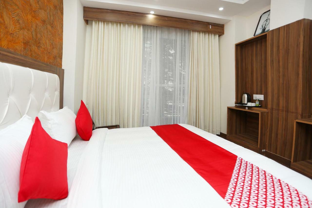 Hôtel Oyo 35917 Vatika Heights à McLeod Ganj Extérieur photo