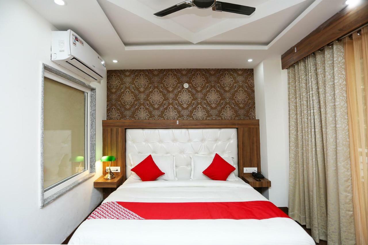 Hôtel Oyo 35917 Vatika Heights à McLeod Ganj Extérieur photo