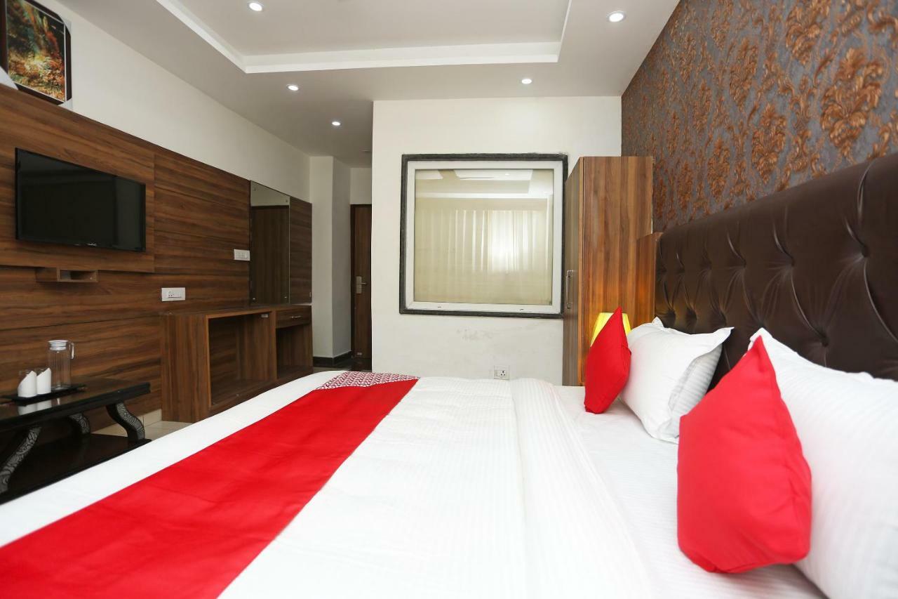 Hôtel Oyo 35917 Vatika Heights à McLeod Ganj Extérieur photo