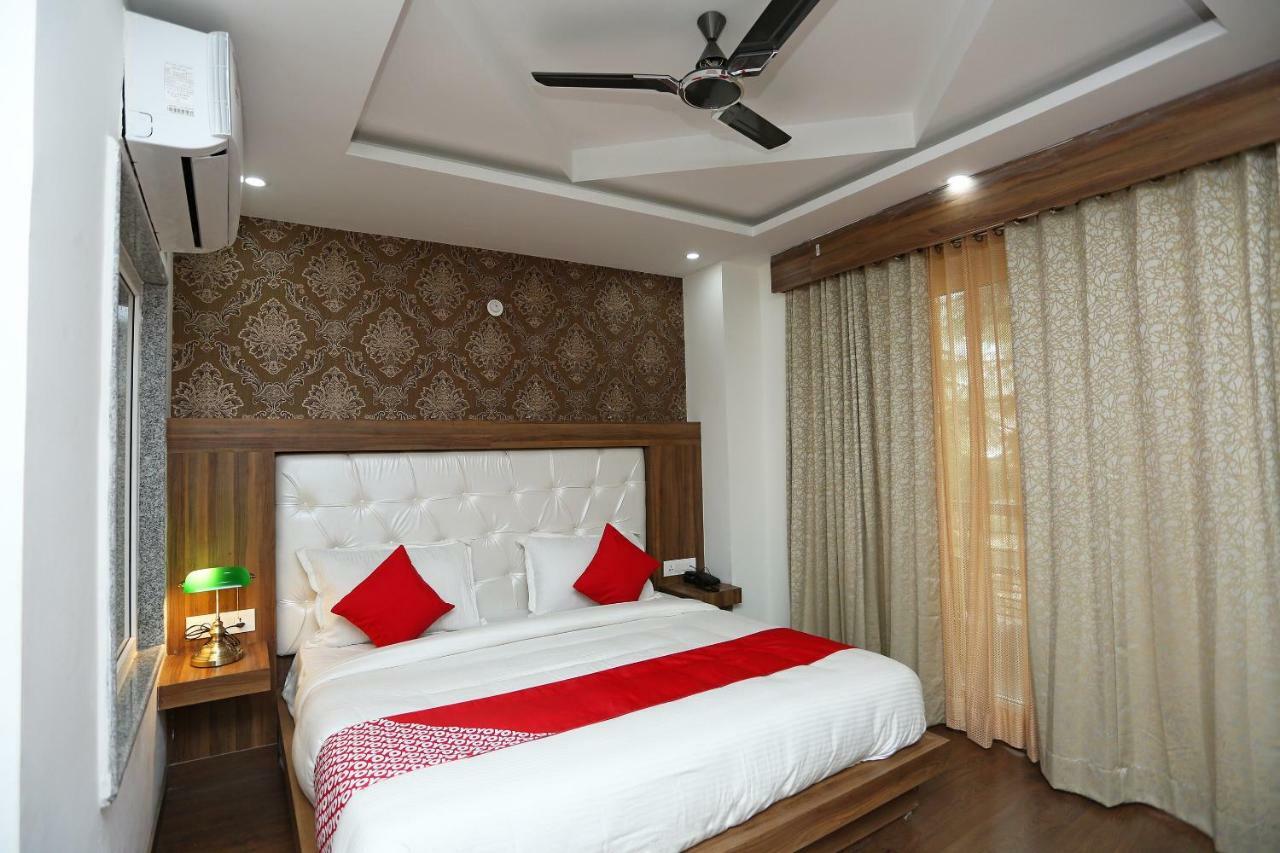 Hôtel Oyo 35917 Vatika Heights à McLeod Ganj Extérieur photo